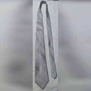 Donald J. Trump Signature Collection Silver Silk Tie